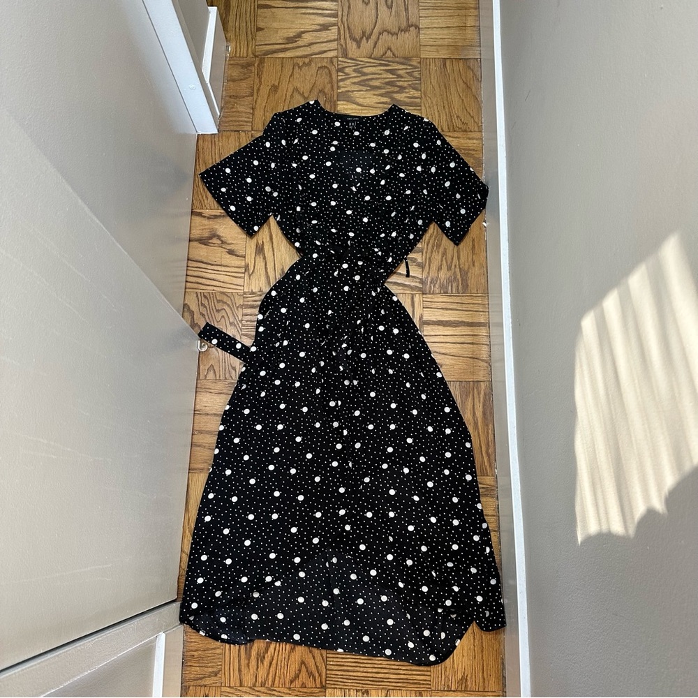 New Look Curve belted wrap dress in mixed polka dot, Size 16